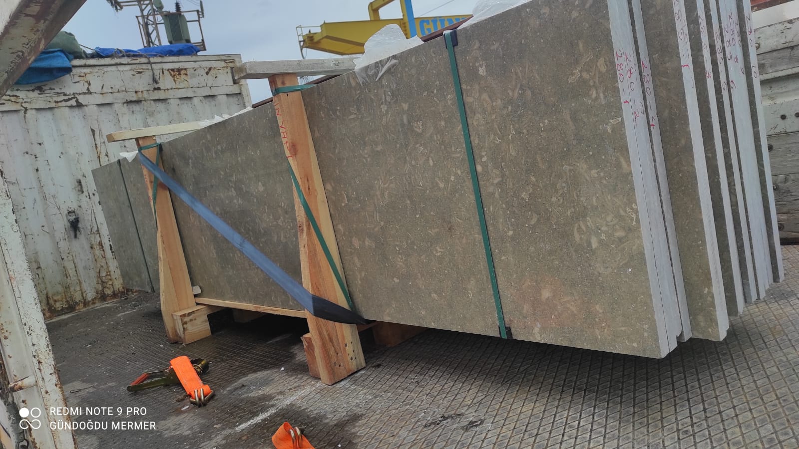 Rustik Yeşil Mermer